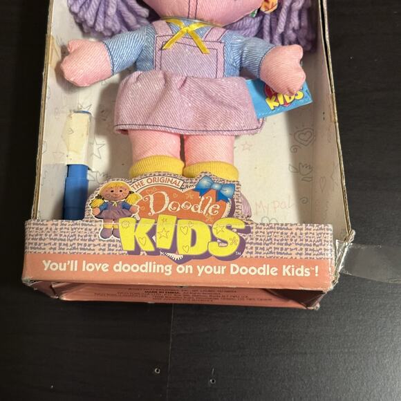Vintage 1997 Tyco Doodle Kids Doll Plush Light Pink / Purple - Drawable! In Box - Picture 4 of 6